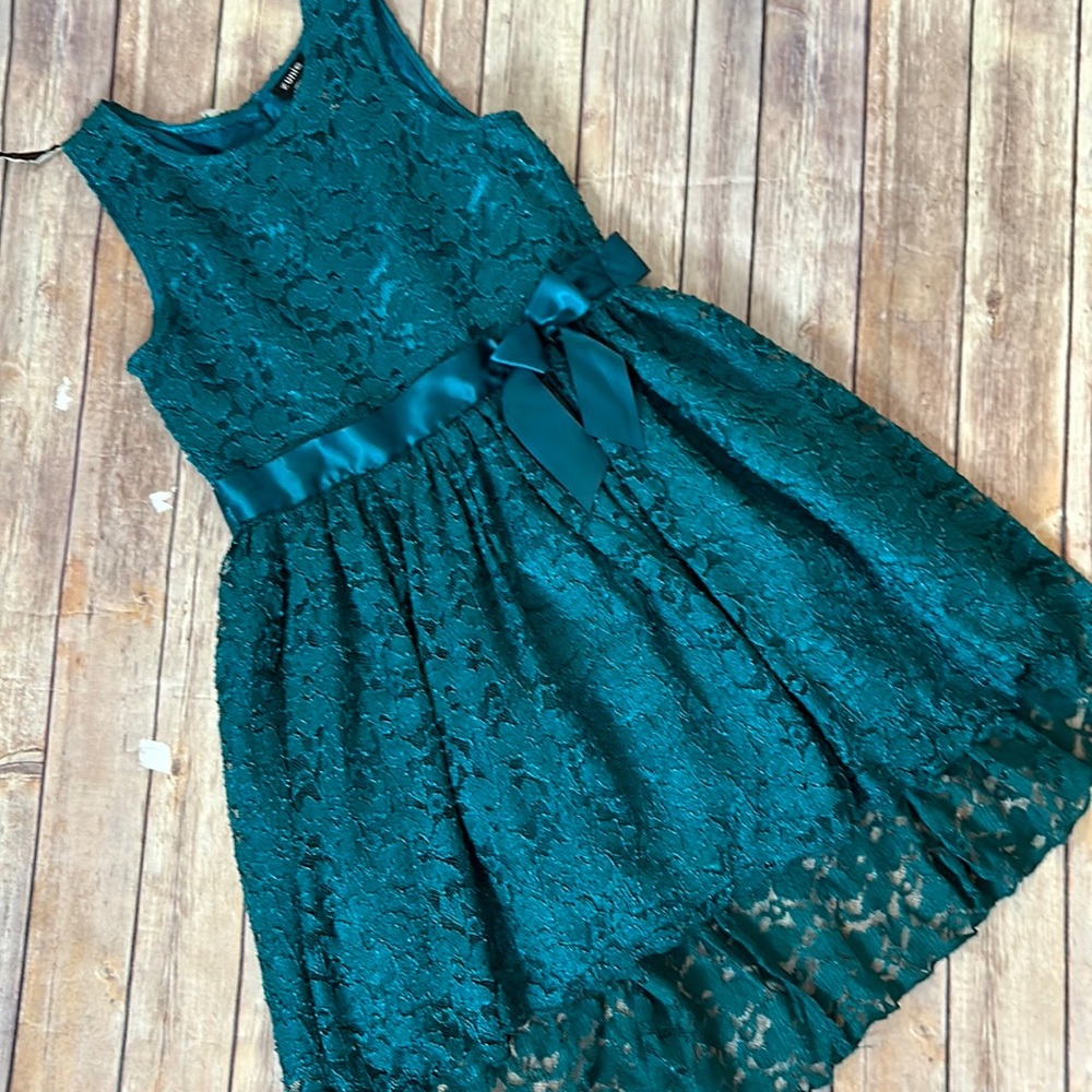 Girls dress B2G1